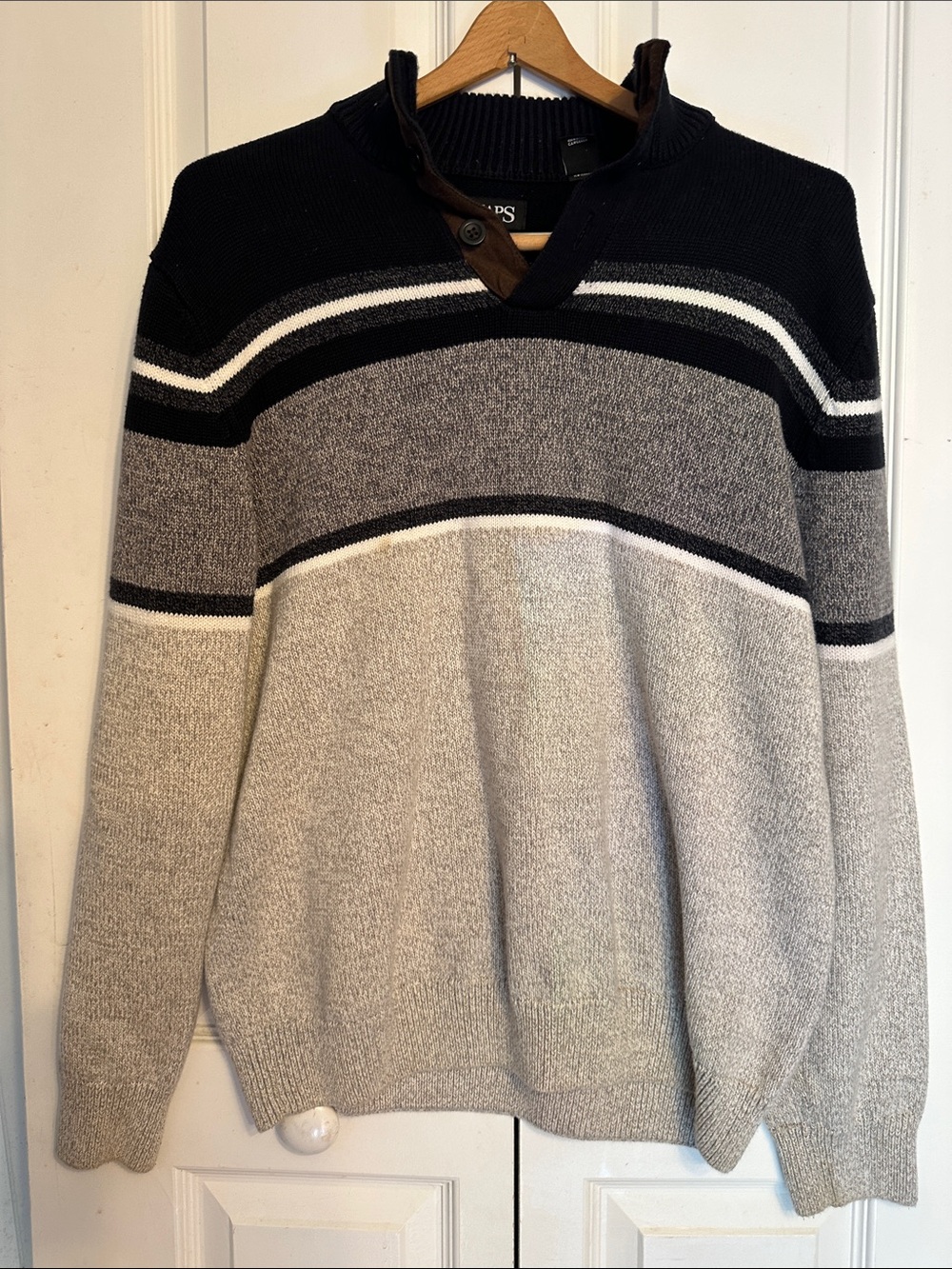 Chaps Men's Gray and Black Striped Zip-Up Sweater